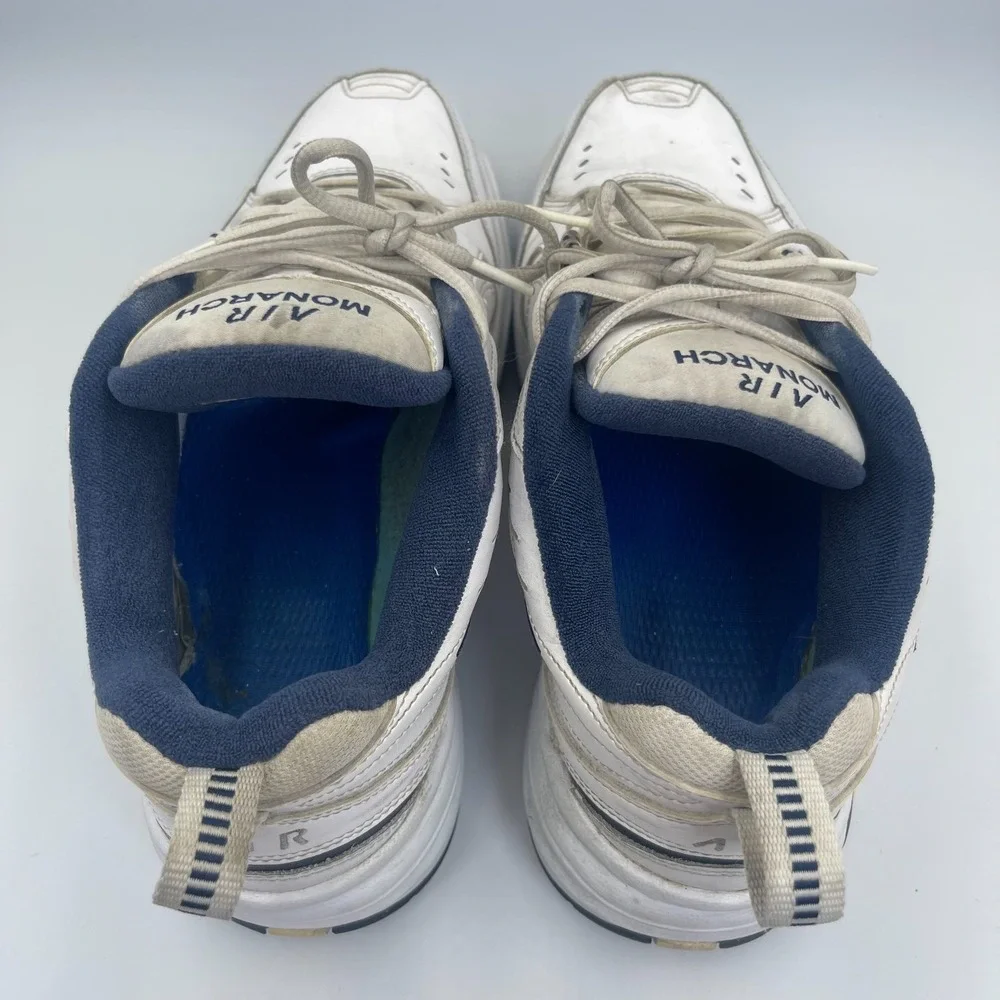 Nike Air Monarch IV Walking Shoes Men's Size 9.5W White Leather Athletic Sneaker